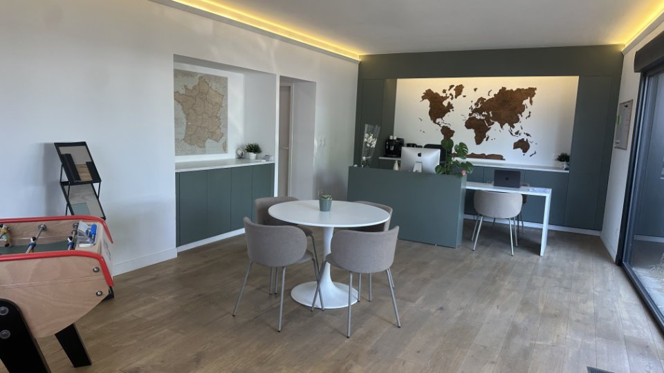 Intérieur de l'agence Toulousaine de Wild Campervan
